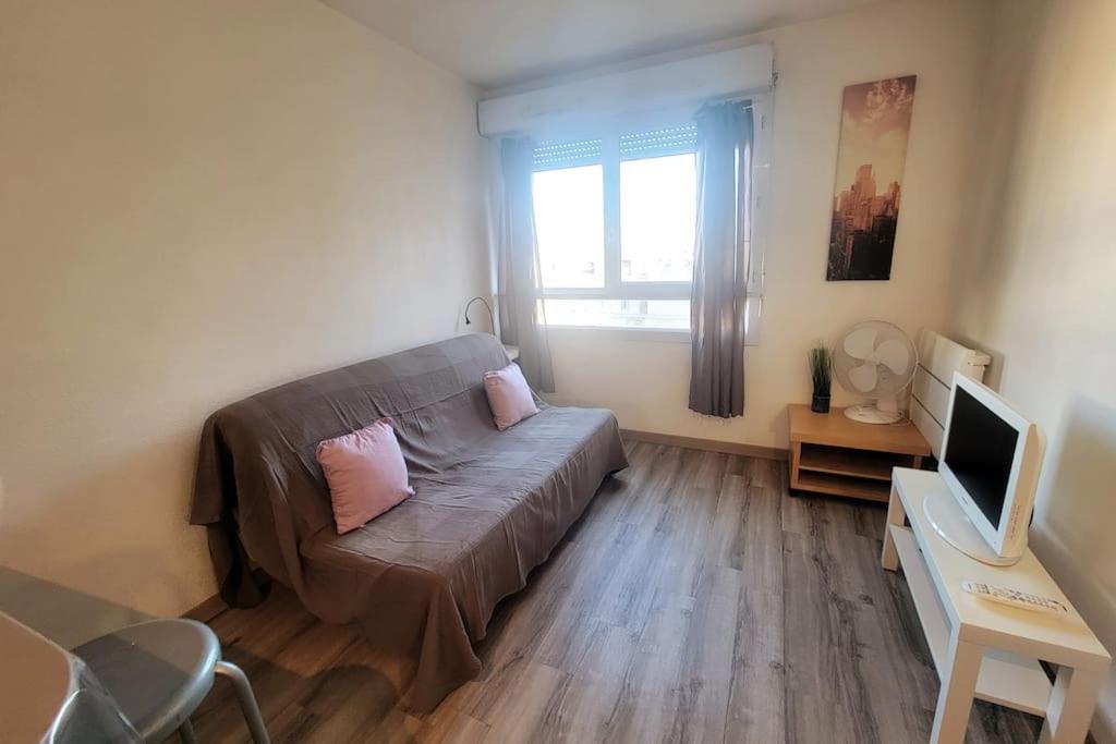 Fully Equipped Apartment St Charles Station Marseille Exterior photo